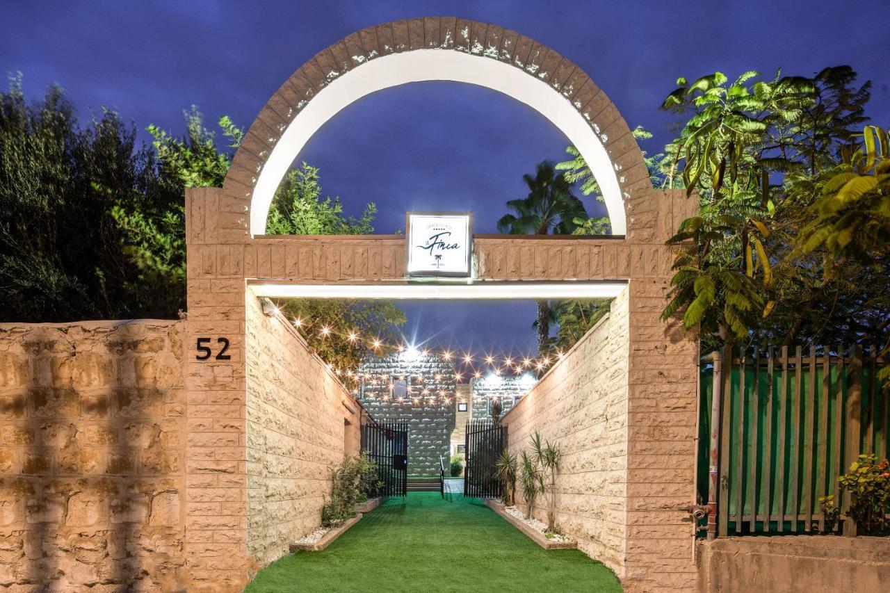 Hotel La Finca - Luxury Suites Hotel Beersheba Bagian luar foto
